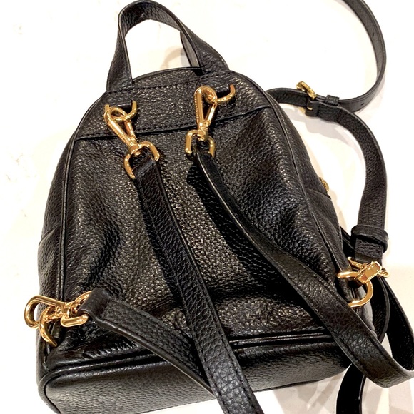 Michael KORS XS Black Leather Backpack - Picture 4 of 12